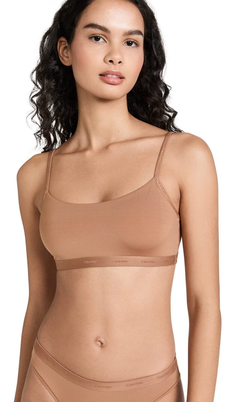 NWT Calvin Klein Womens Form To Body Unlined B Sandalwood M